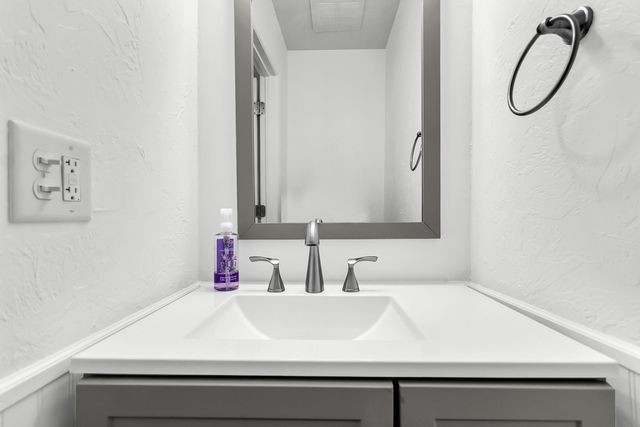 301 Lakeside Drive C-1, Mount Pleasant, SC 29464