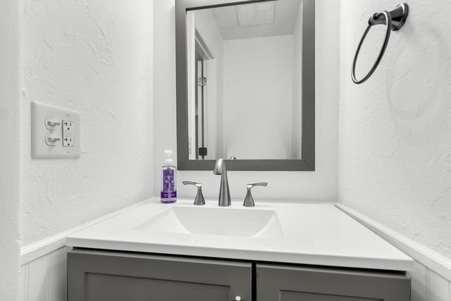 301 Lakeside Drive C-1, Mount Pleasant, SC 29464