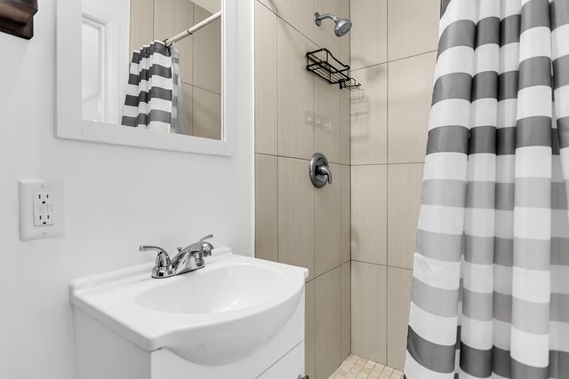 301 Lakeside Drive C-1, Mount Pleasant, SC 29464