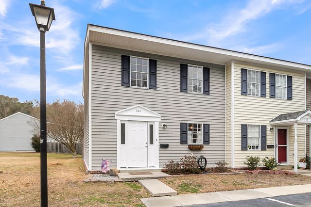 301 Lakeside Drive C-1, Mount Pleasant, SC 29464