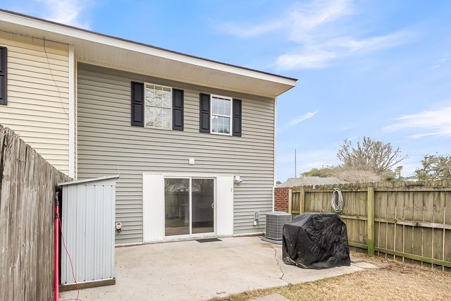 301 Lakeside Drive C-1, Mount Pleasant, SC 29464