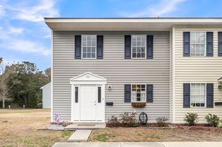 301 Lakeside Drive C-1, Mount Pleasant, SC 29464