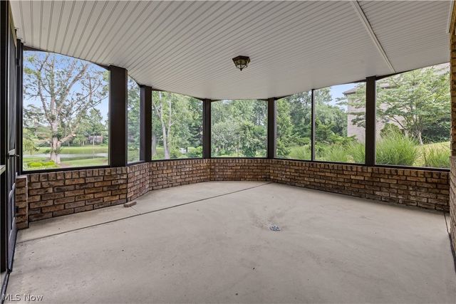 4056 Glenmoor Road NW, Canton, OH 44718