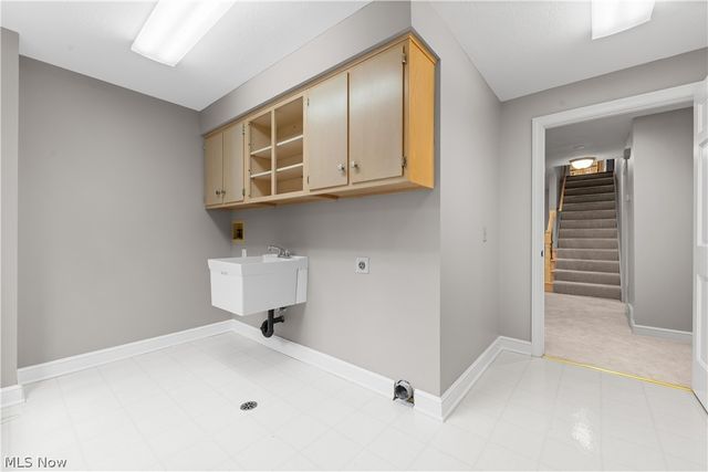 4056 Glenmoor Road NW, Canton, OH 44718