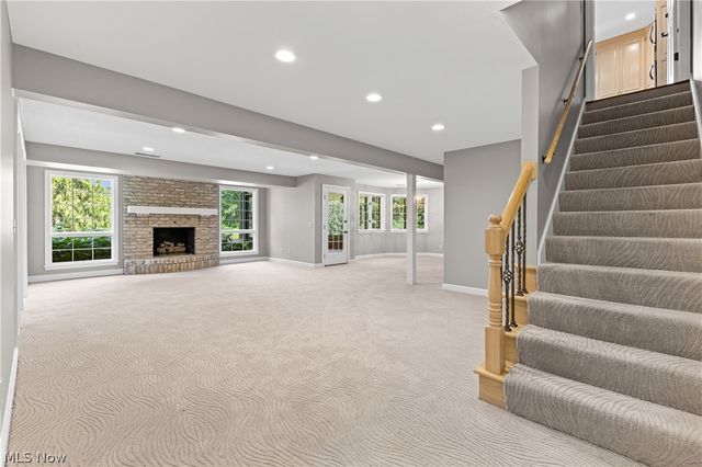4056 Glenmoor Road NW, Canton, OH 44718