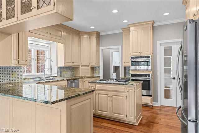 4056 Glenmoor Road NW, Canton, OH 44718