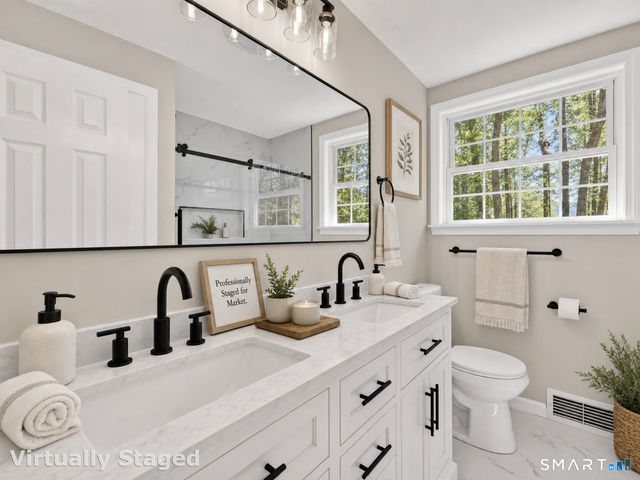 9 Ben Merrill Road, Clinton, CT 06413