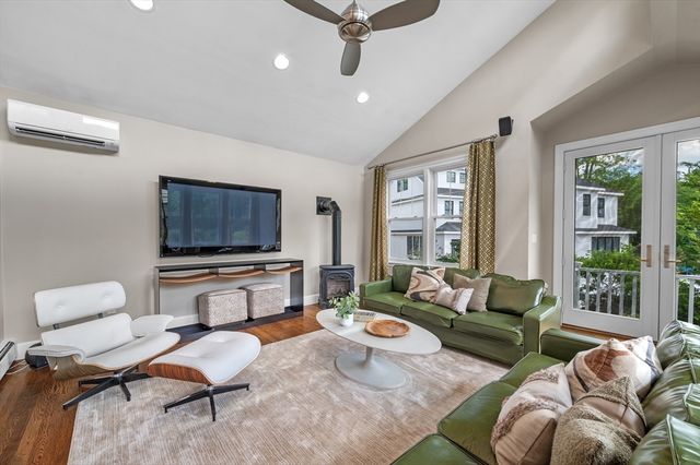 233 Rutledge, Belmont, MA 02478