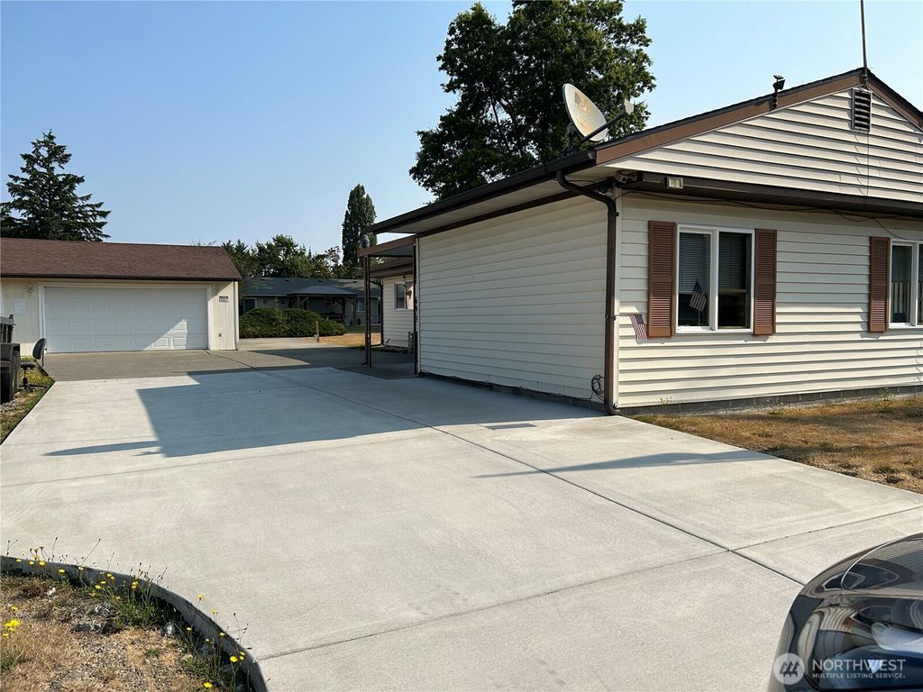 603 Gove, Steilacoom, WA 98388