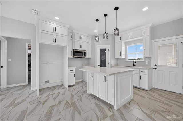 332 Barcelona Drive, Donna, TX 78537