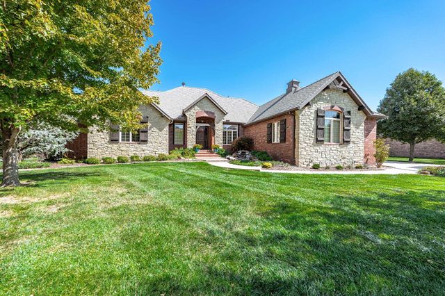 2306 N Lindsay Cir, Wichita, KS 67228