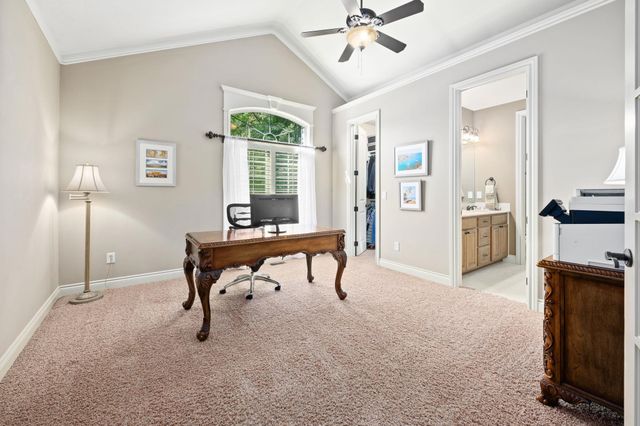 2306 N Lindsay Cir, Wichita, KS 67228