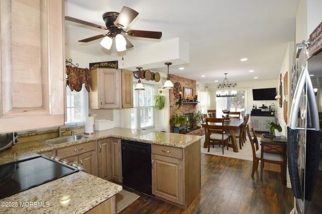 29 Saint Paul Place, Manchester, NJ 08759