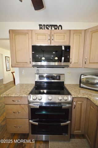 29 Saint Paul Place, Manchester, NJ 08759