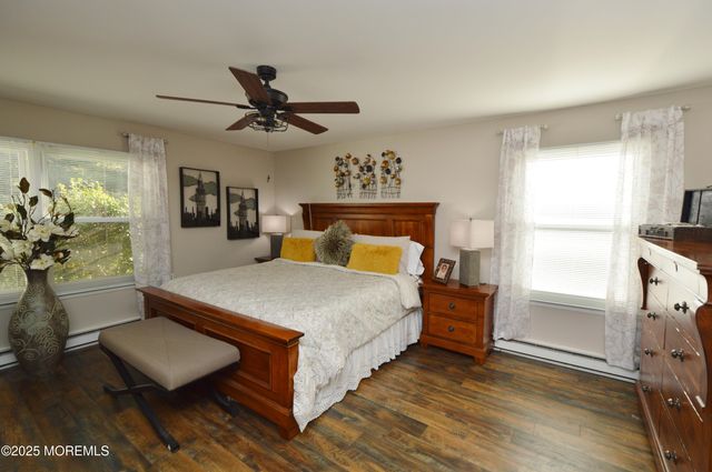 29 Saint Paul Place, Manchester, NJ 08759