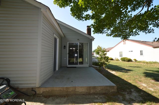 29 Saint Paul Place, Manchester, NJ 08759