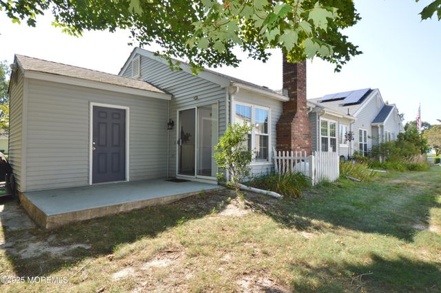 29 Saint Paul Place, Manchester, NJ 08759