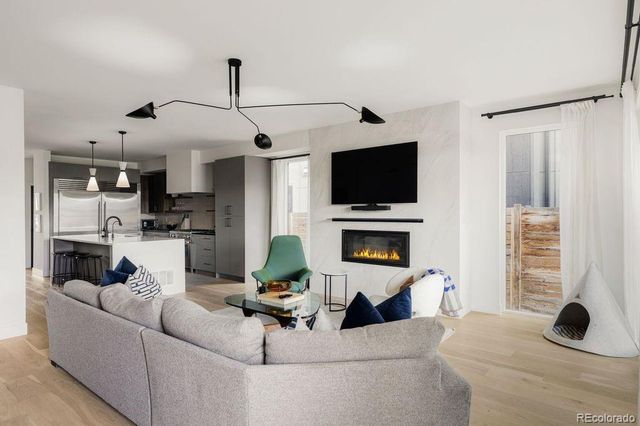 1736 W 39th Avenue, Denver, CO 80211