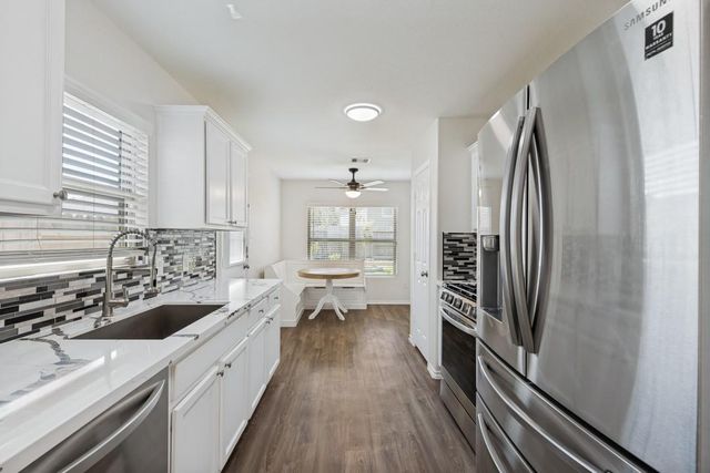 1235 Blue Hazel Court, Pinehurst, TX 77362