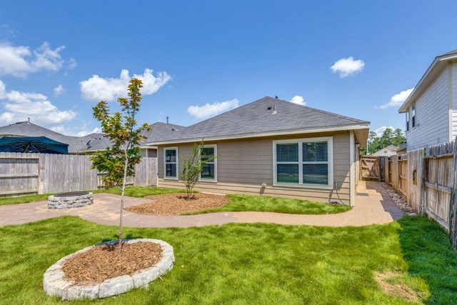 1235 Blue Hazel Court, Pinehurst, TX 77362