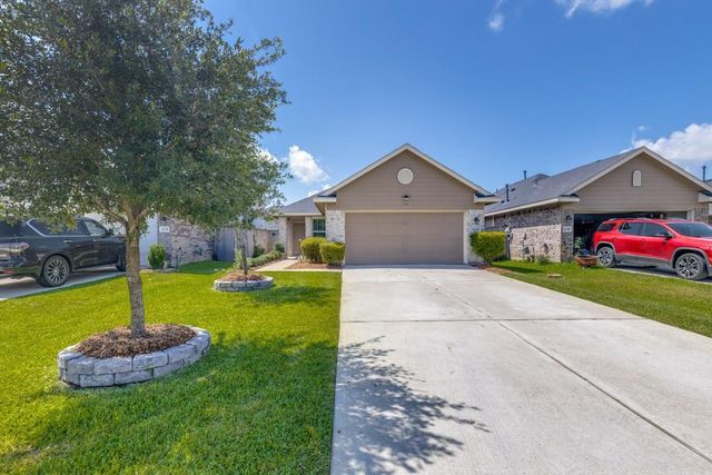1235 Blue Hazel Court, Pinehurst, TX 77362