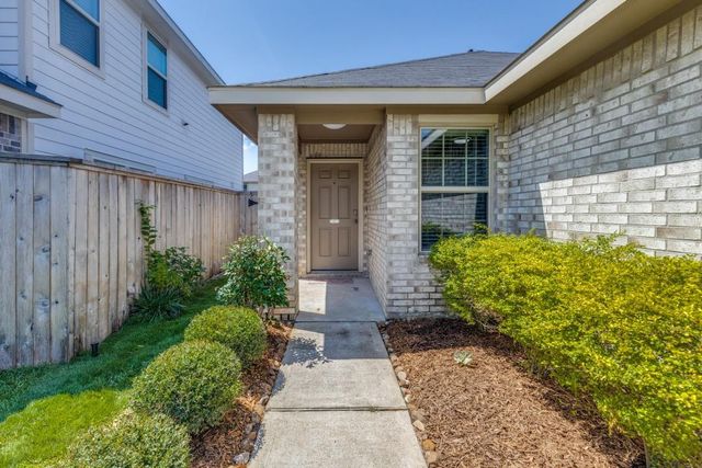 1235 Blue Hazel Court, Pinehurst, TX 77362