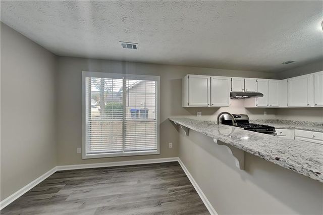 1621 Omie Way, Lawrenceville, GA 30043