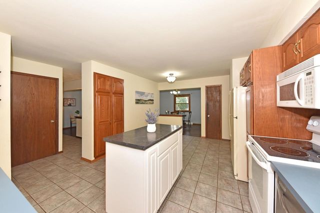 36640 Prairie DRIVE, Summit, WI 53066