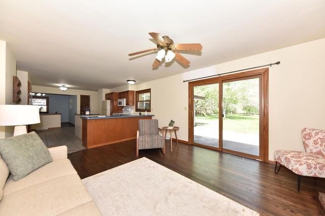 36640 Prairie DRIVE, Summit, WI 53066
