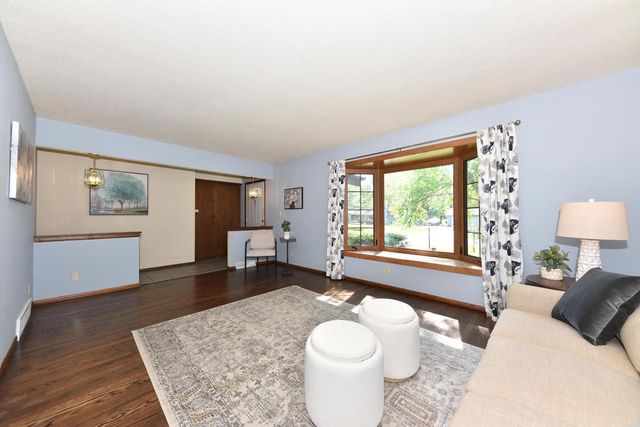 36640 Prairie DRIVE, Summit, WI 53066