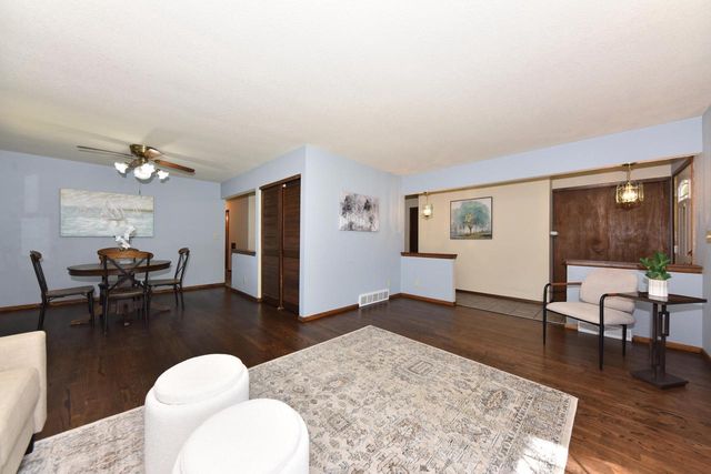 36640 Prairie DRIVE, Summit, WI 53066