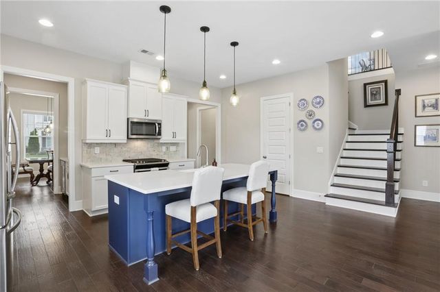 895 Samples Lane NW, Atlanta, GA 30318