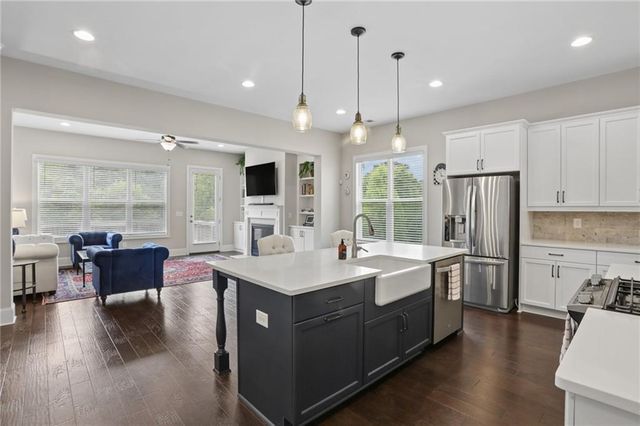 895 Samples Lane NW, Atlanta, GA 30318