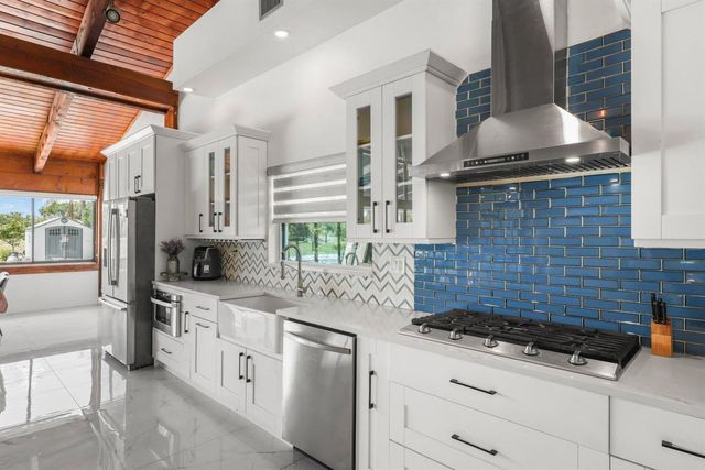 6031 NW 4th Avenue, Boca Raton, FL 33487