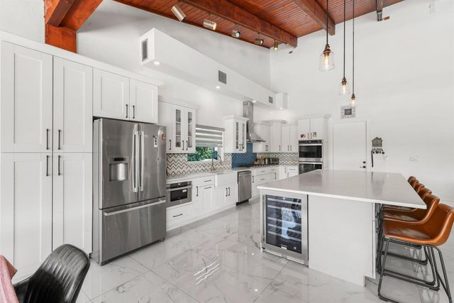 6031 NW 4th Avenue, Boca Raton, FL 33487