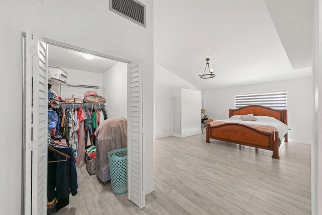 6031 NW 4th Avenue, Boca Raton, FL 33487