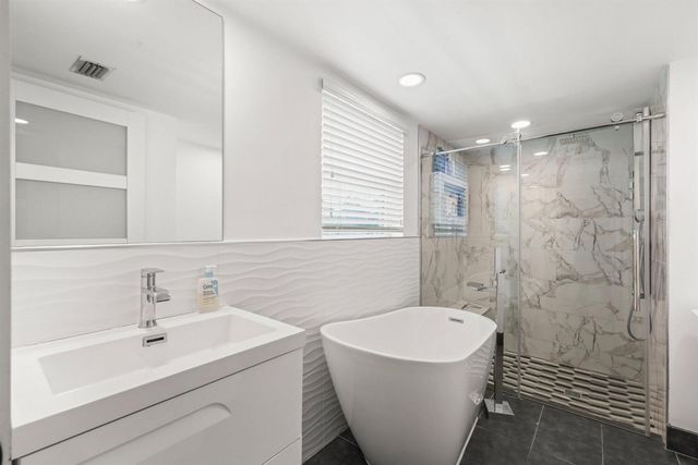 6031 NW 4th Avenue, Boca Raton, FL 33487