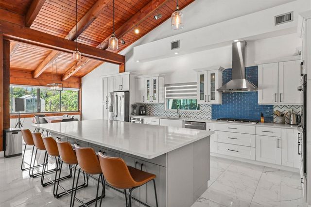 6031 NW 4th Avenue, Boca Raton, FL 33487
