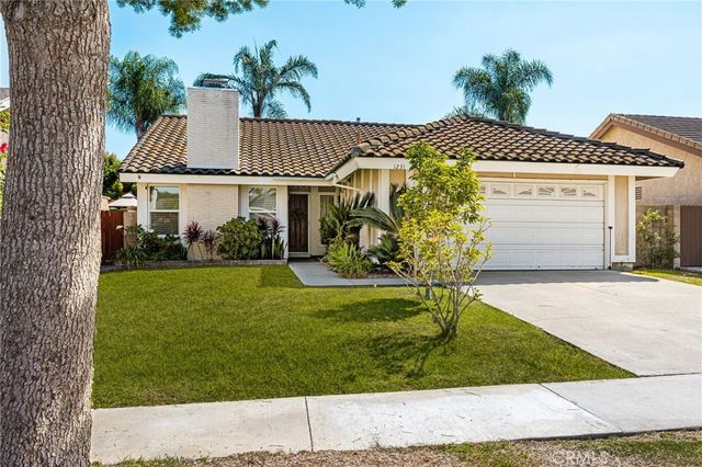 1231 N Dolores, Anaheim, CA 92807