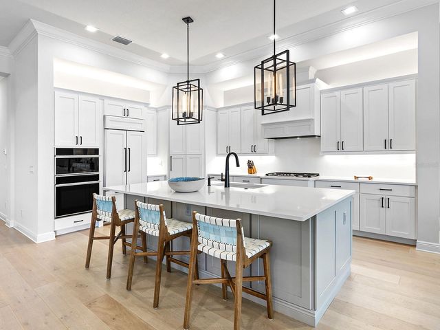 724 CROSSWIND AVENUE, Sarasota, FL 34240