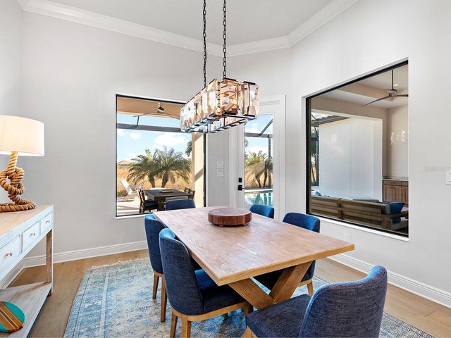 724 CROSSWIND AVENUE, Sarasota, FL 34240