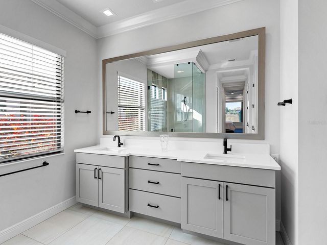 724 CROSSWIND AVENUE, Sarasota, FL 34240