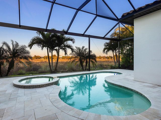 724 CROSSWIND AVENUE, Sarasota, FL 34240