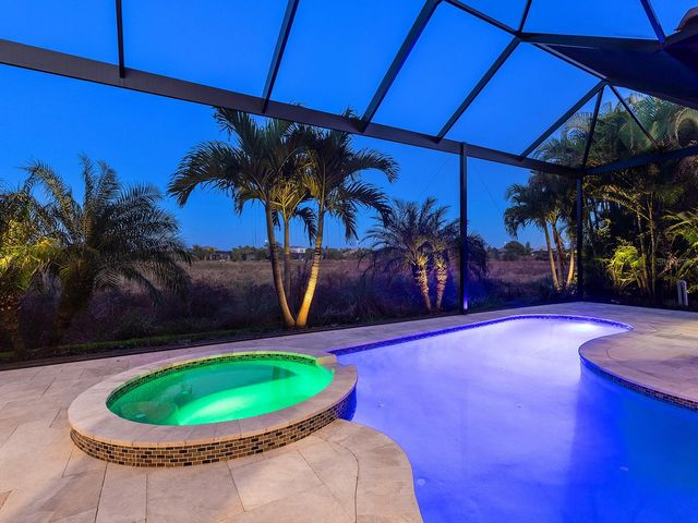 724 CROSSWIND AVENUE, Sarasota, FL 34240