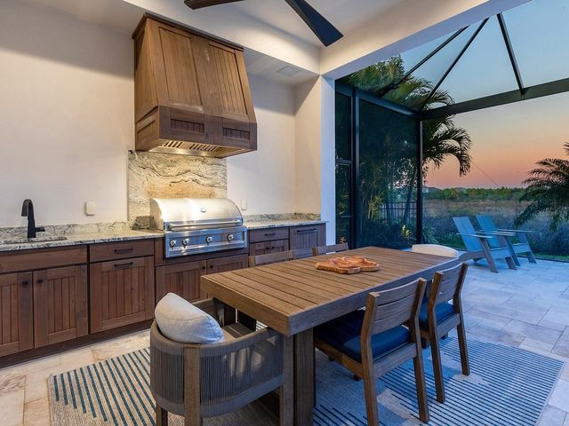 724 CROSSWIND AVENUE, Sarasota, FL 34240