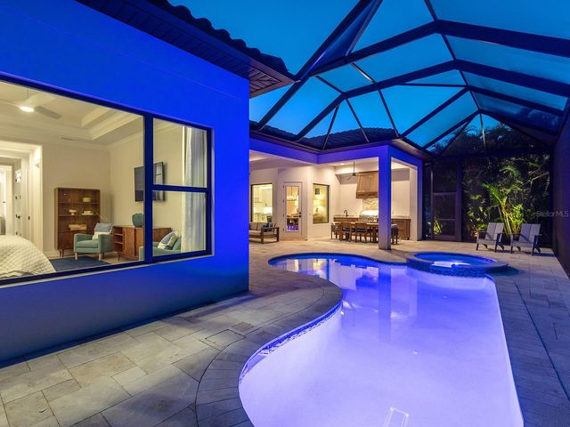 724 CROSSWIND AVENUE, Sarasota, FL 34240