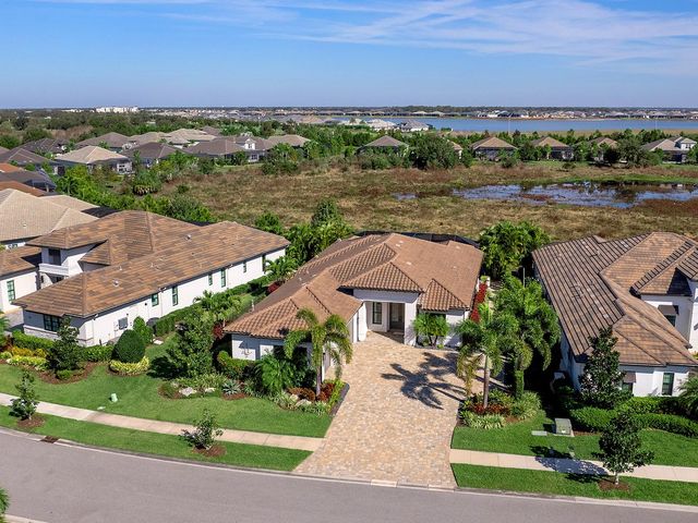 724 CROSSWIND AVENUE, Sarasota, FL 34240