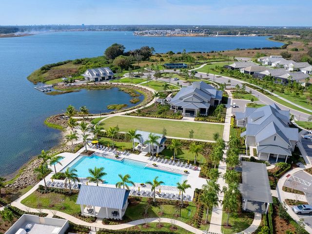 724 CROSSWIND AVENUE, Sarasota, FL 34240