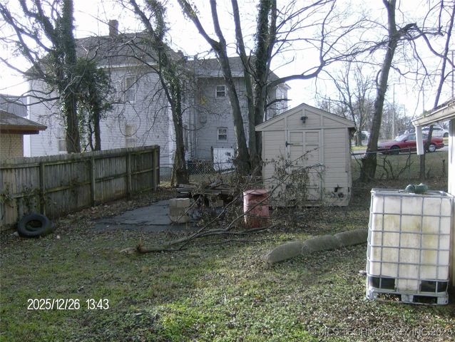 113 W Chickasaw Street, Tahlequah, OK 74464