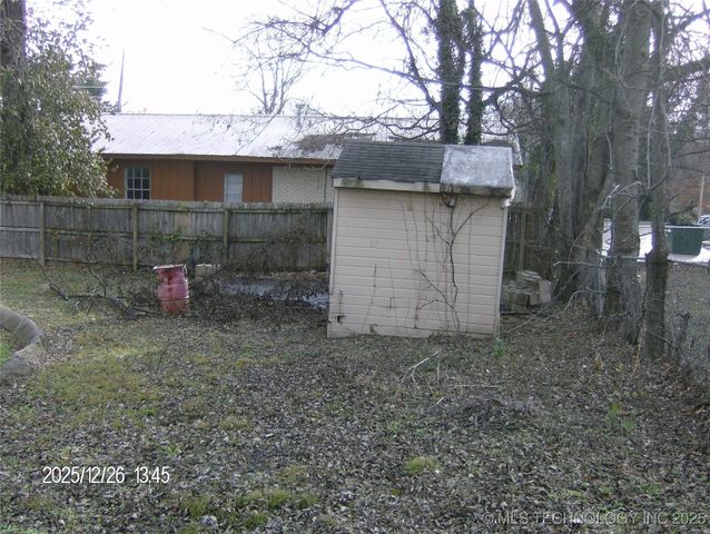 113 W Chickasaw Street, Tahlequah, OK 74464